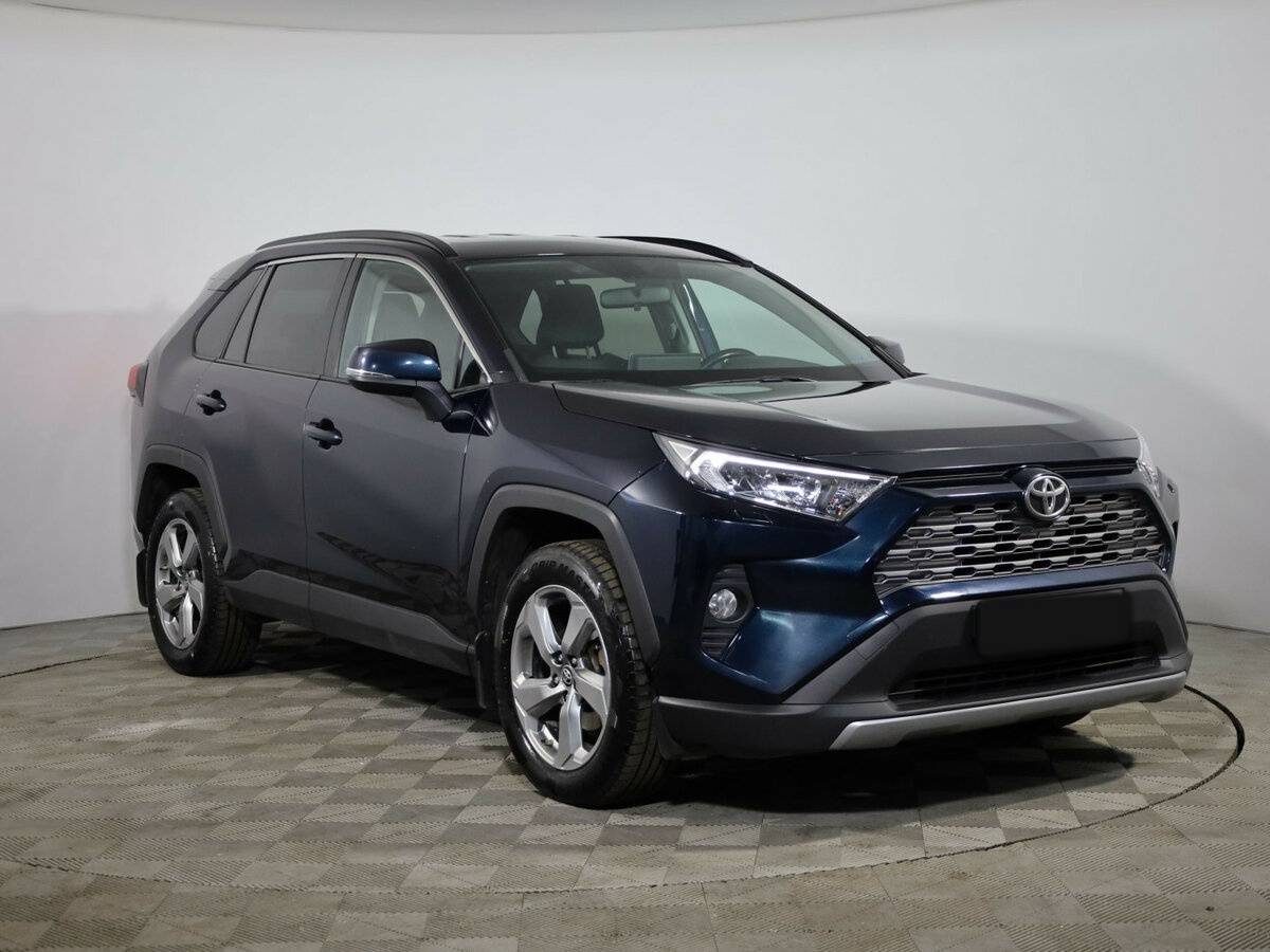 Toyota RAV4 2019 года с пробегом. Фото: #2