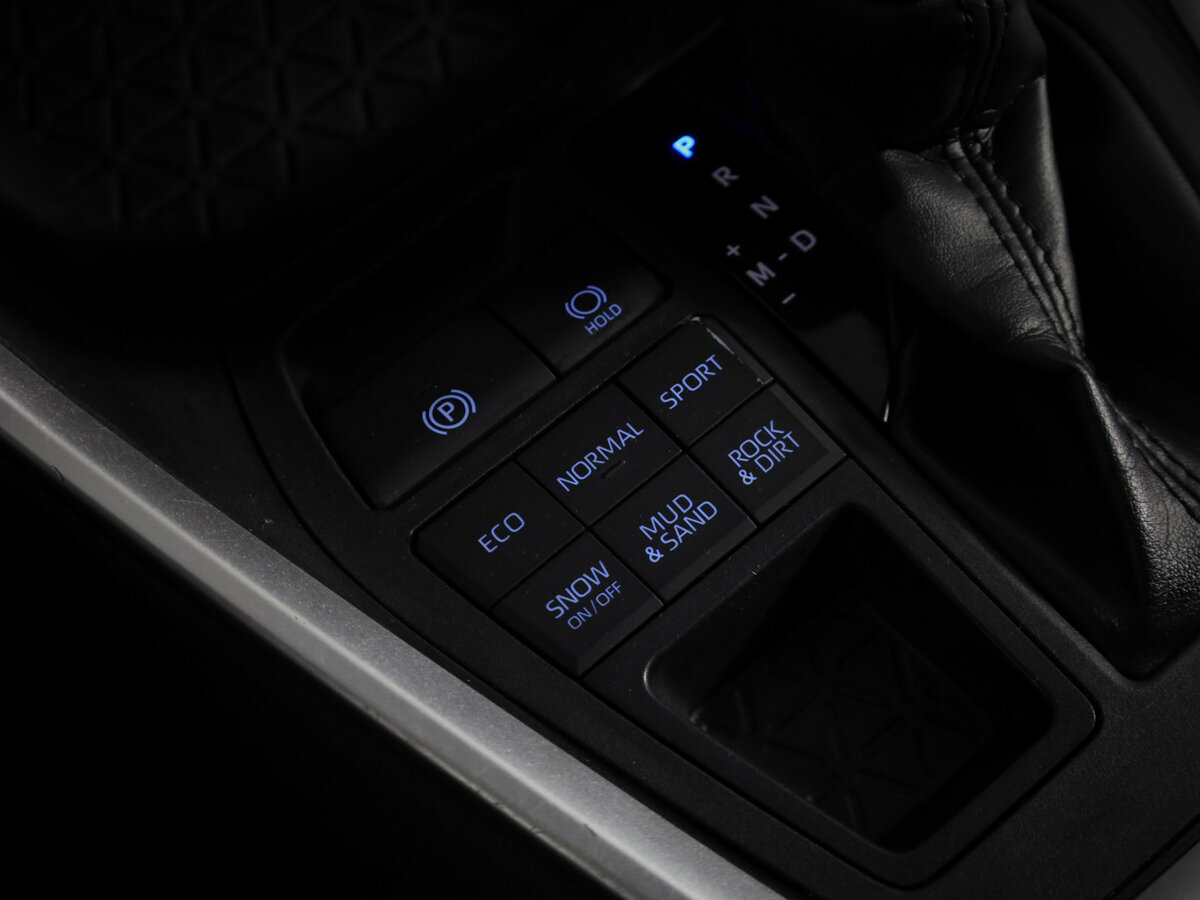 Toyota RAV4 2019 года с пробегом. Фото: #23