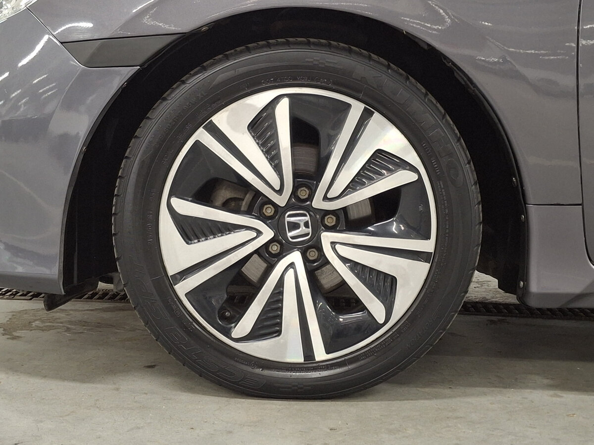 Б/У Хонда Цивик 2016 года. Фото: #17