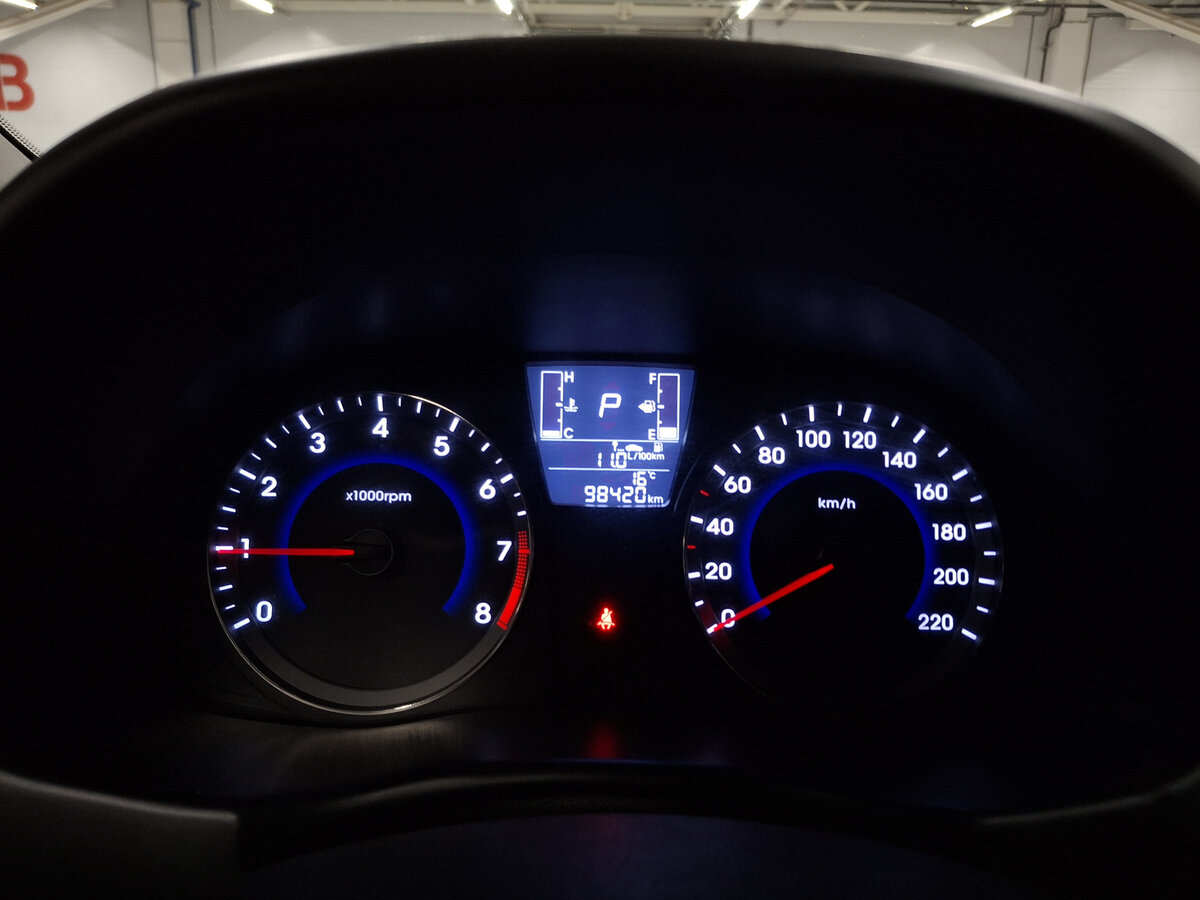 Б/У Хендай Солярис 2015 года. Фото: #12