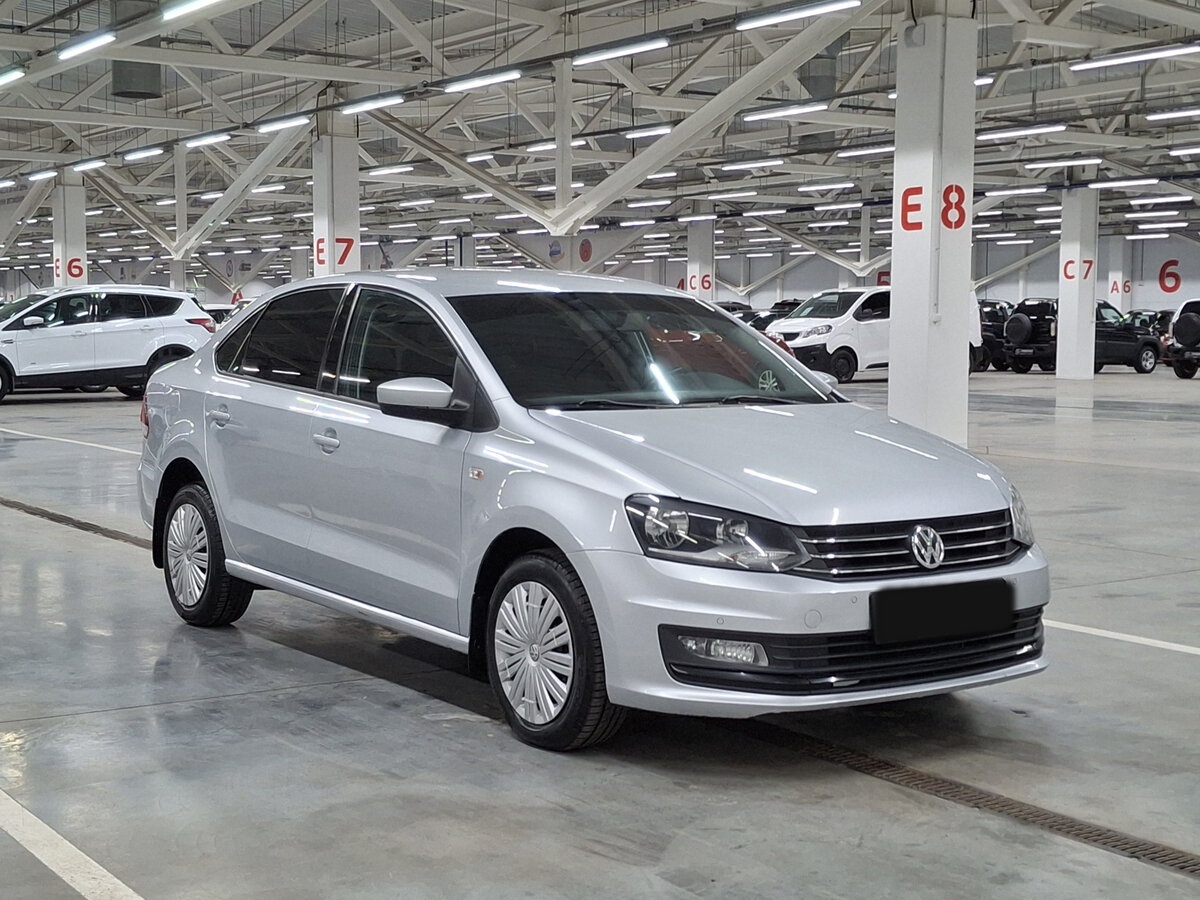 Б/У Фольксваген Поло 2016 года. Фото: #2