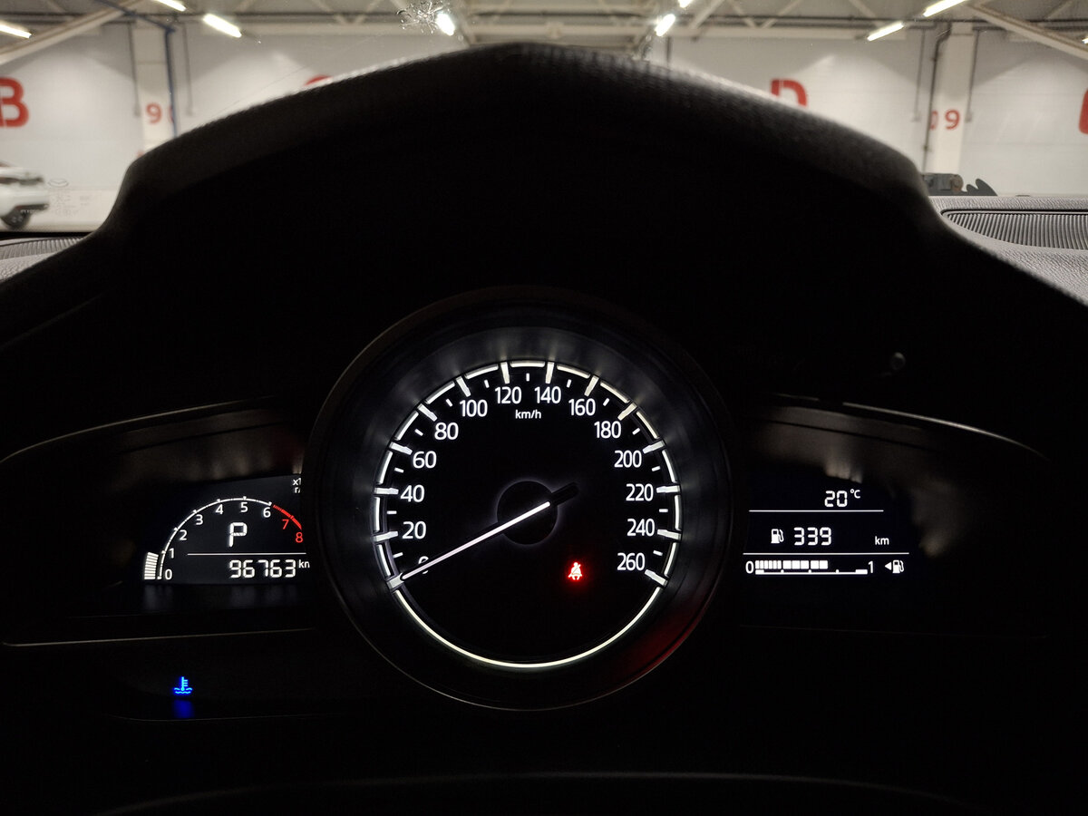 Б/У Мазда 3 2018 года. Фото: #12