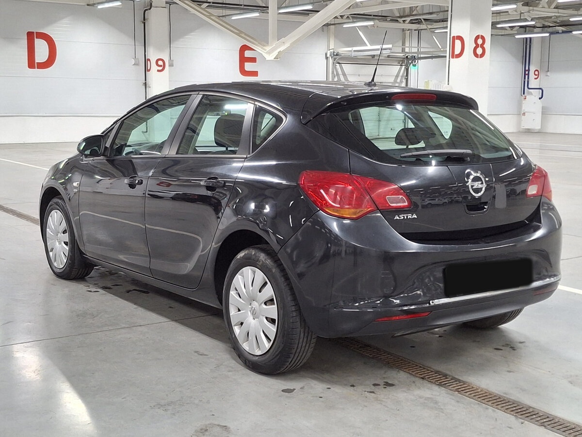 Б/У Опель Астра 2013 года. Фото: #6