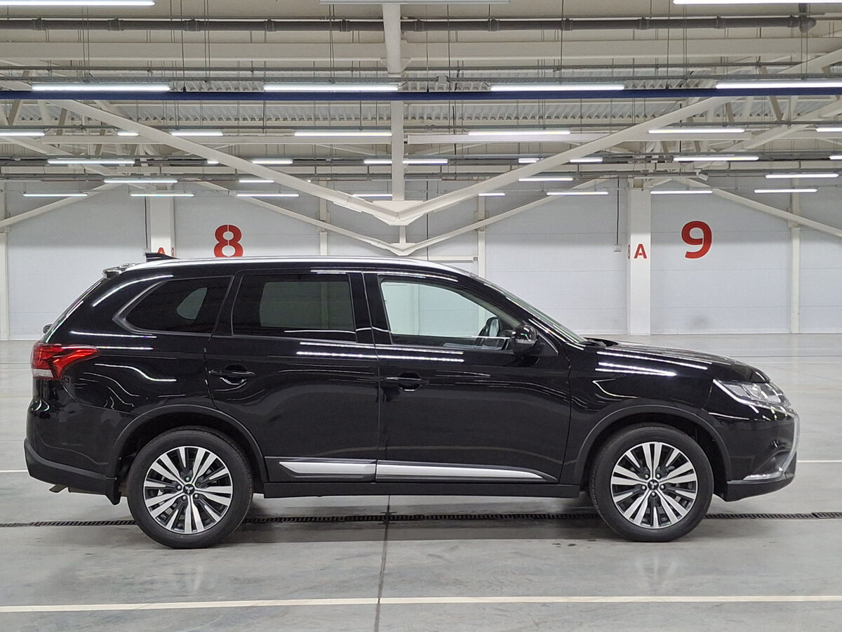 Mitsubishi Outlander 2020 года с пробегом. Фото: #3