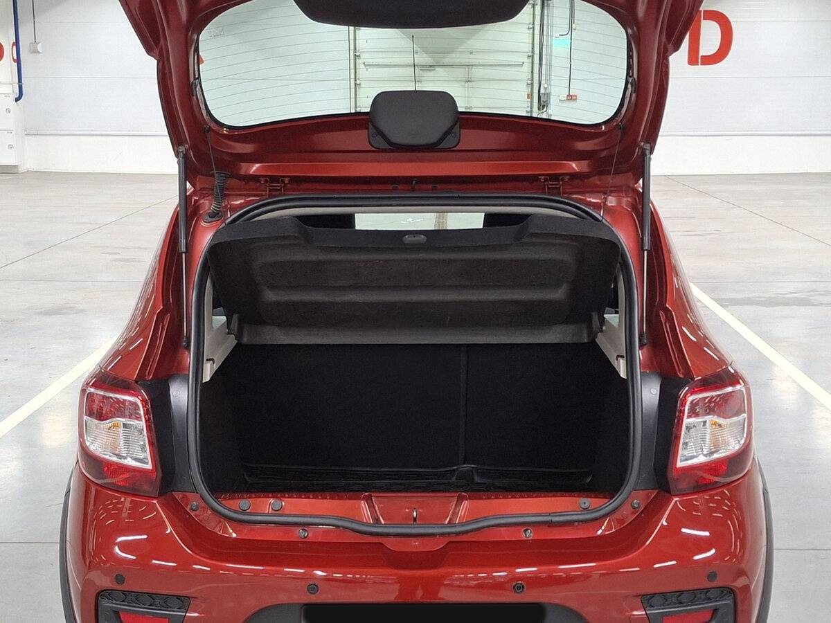 Б/У Рено Сандеро 2021 года. Фото: #9