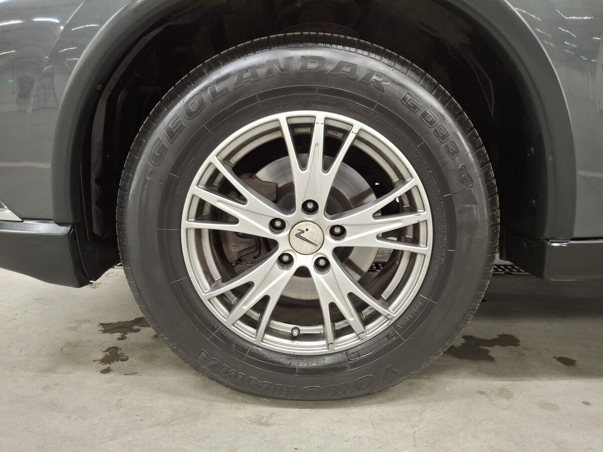 Б/У Митсубиши Оутлэндер 2015 года. Фото: #17