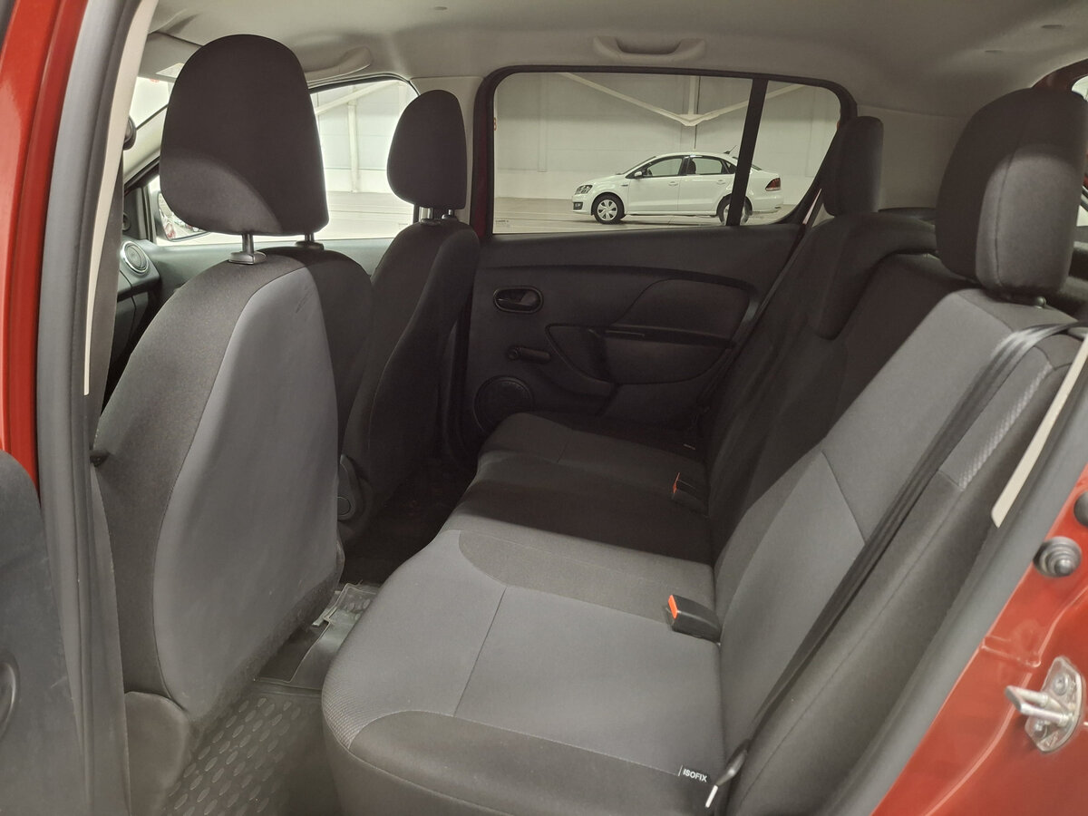 Б/У Рено Сандеро 2017 года. Фото: #11