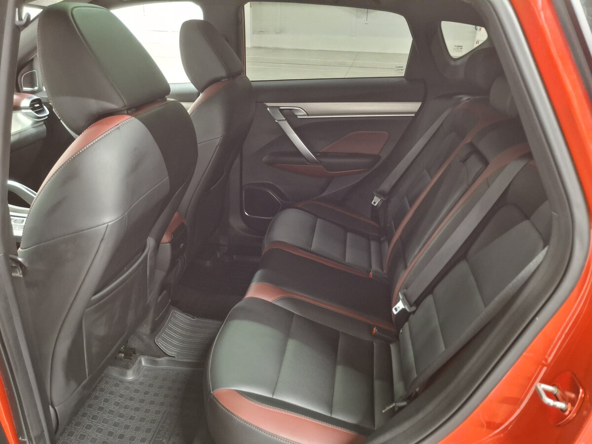 Б/У Джили Кулрэй 2020 года. Фото: #11