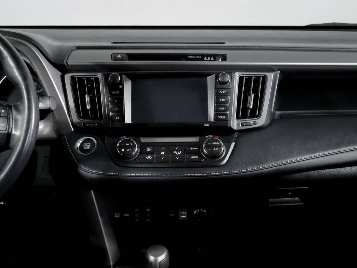 Toyota RAV4 2018 года с пробегом. Фото: #12