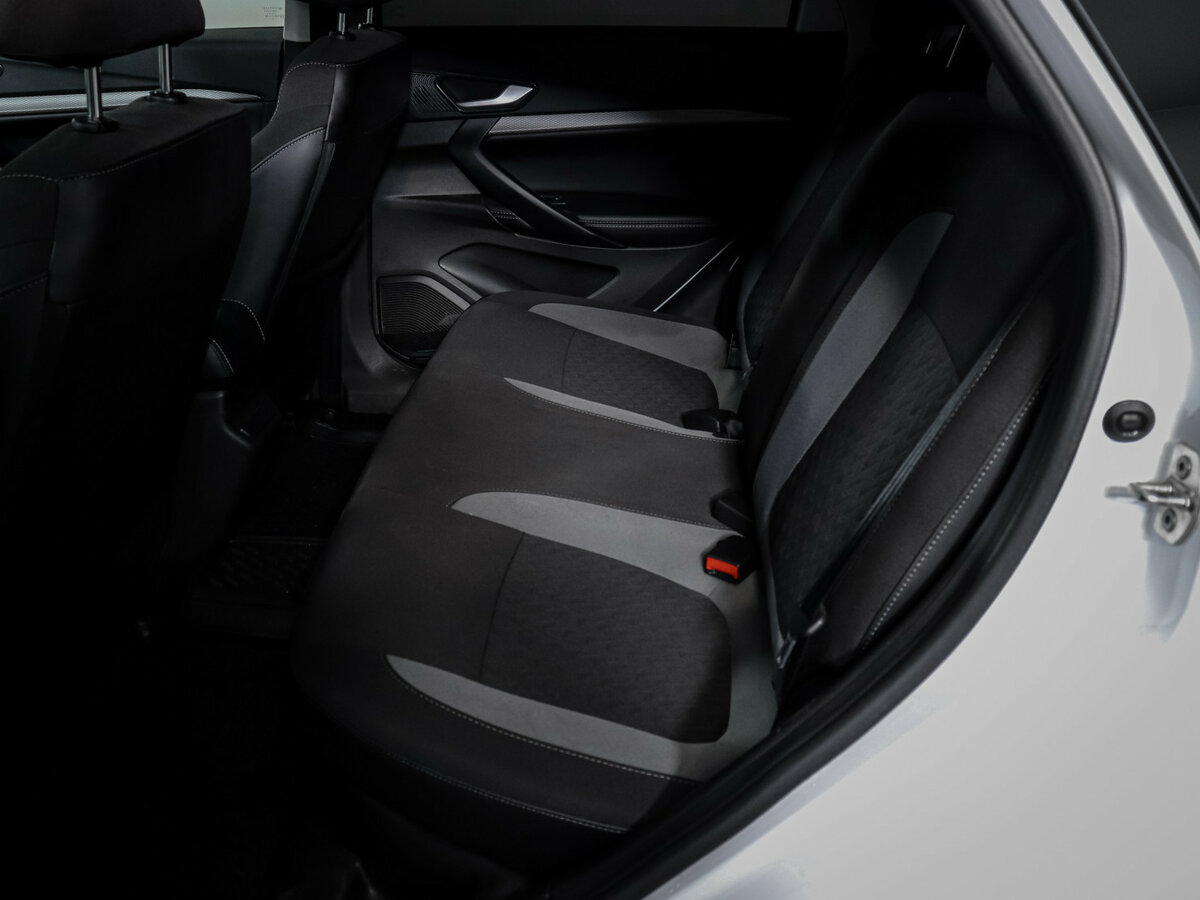 Lada (ВАЗ) Vesta 2023 года с пробегом. Фото: #7