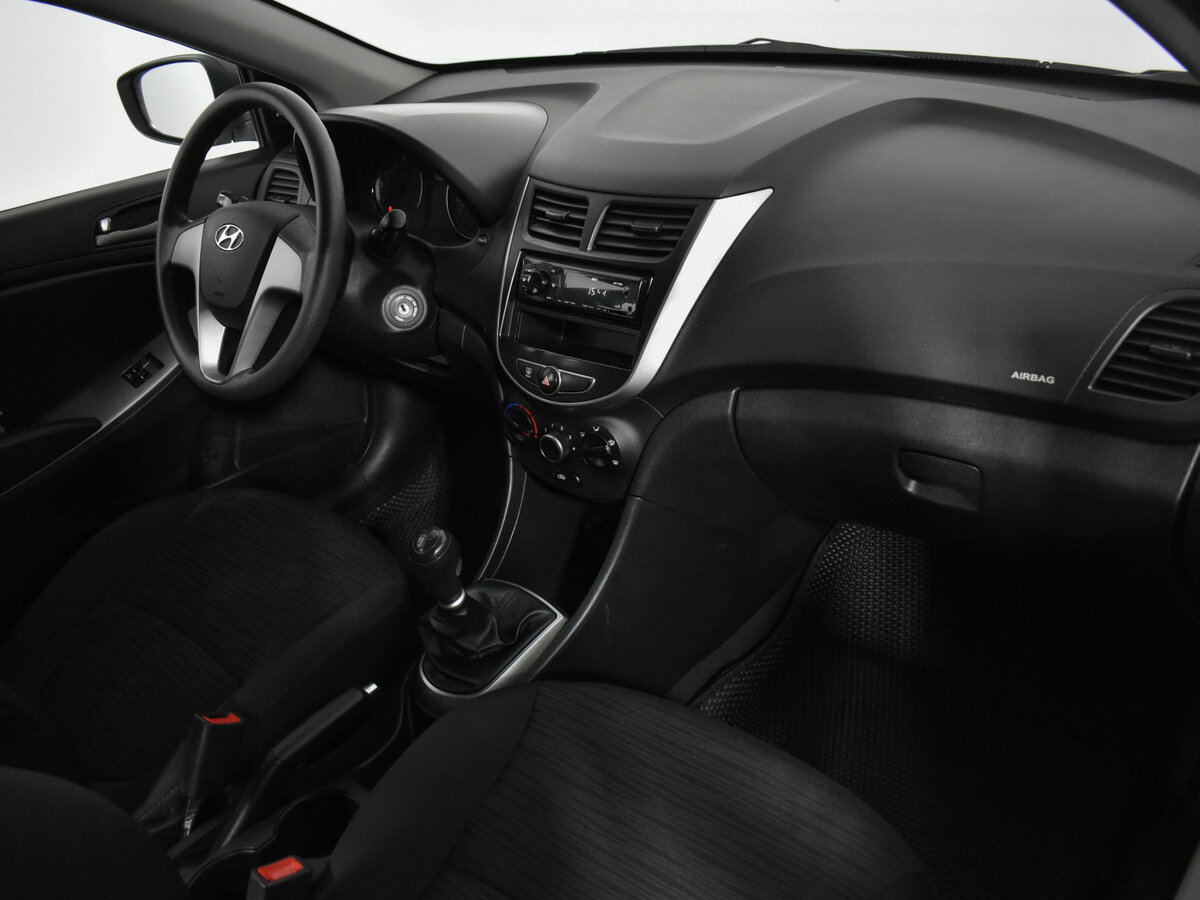 Б/У Хендай Солярис 2016 года. Фото: #10