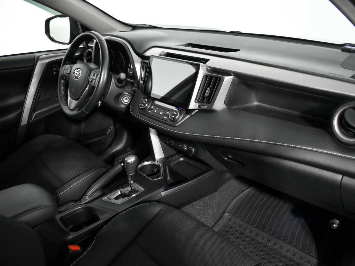 Toyota RAV4 2016 года с пробегом. Фото: #12