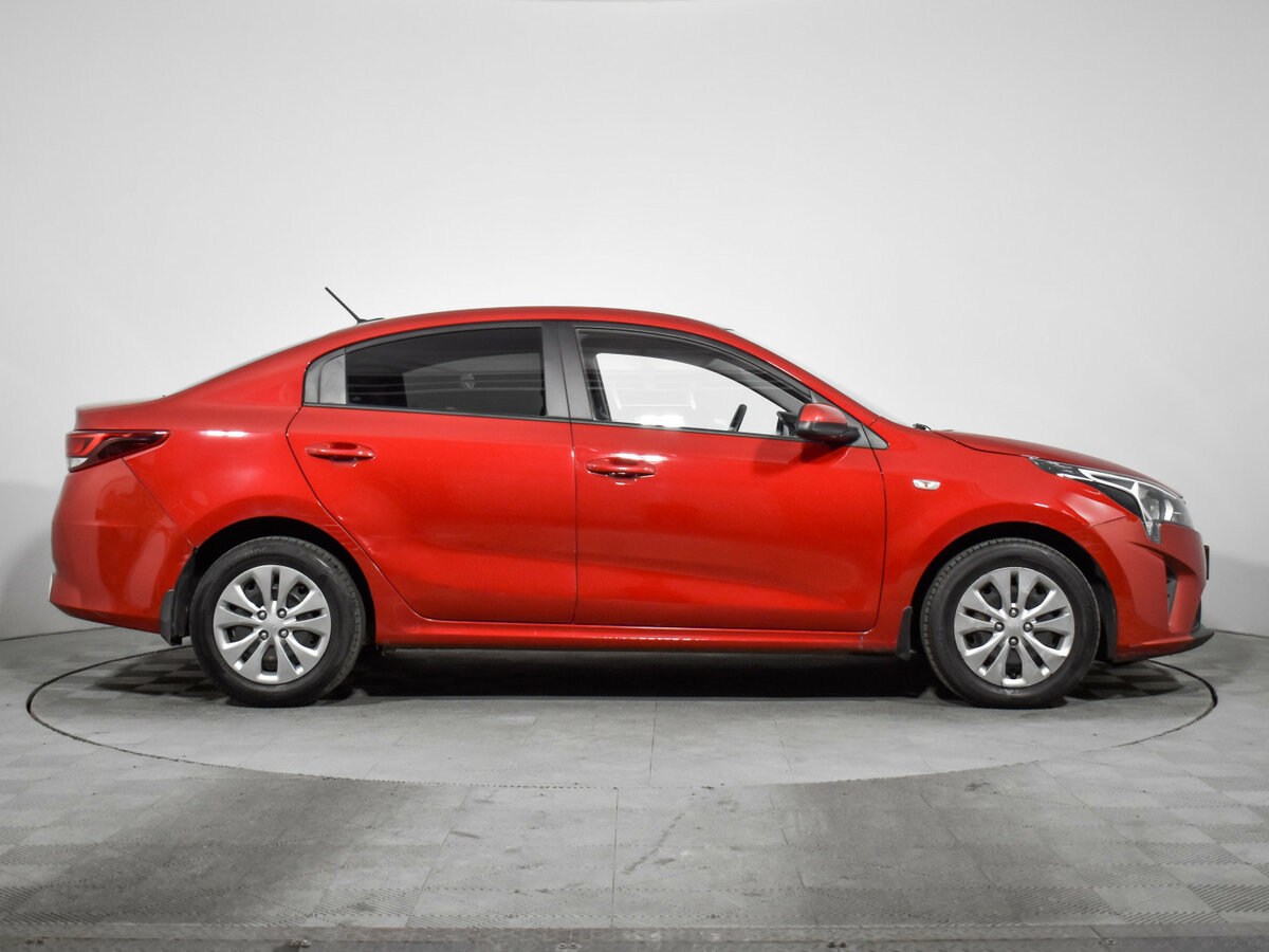 Б/У Киа Рио 2021 года. Фото: #3