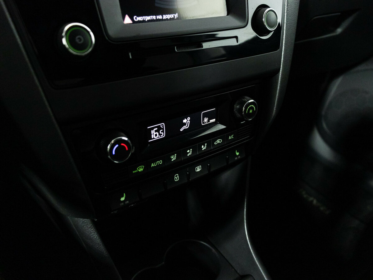 Б/У Шкода Рапид 2016 года. Фото: #15