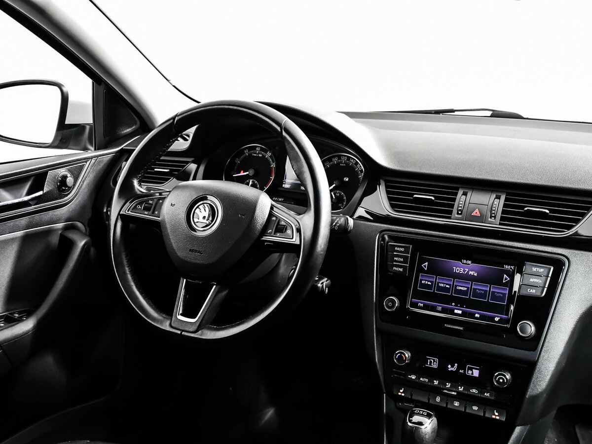 Б/У Шкода Рапид 2018 года. Фото: #6