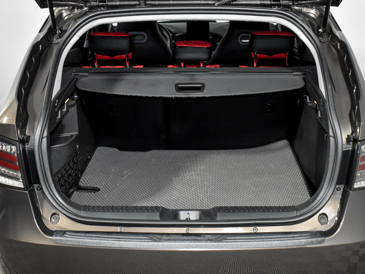 Б/У Лада (ВАЗ) Веста 2018 года. Фото: #18