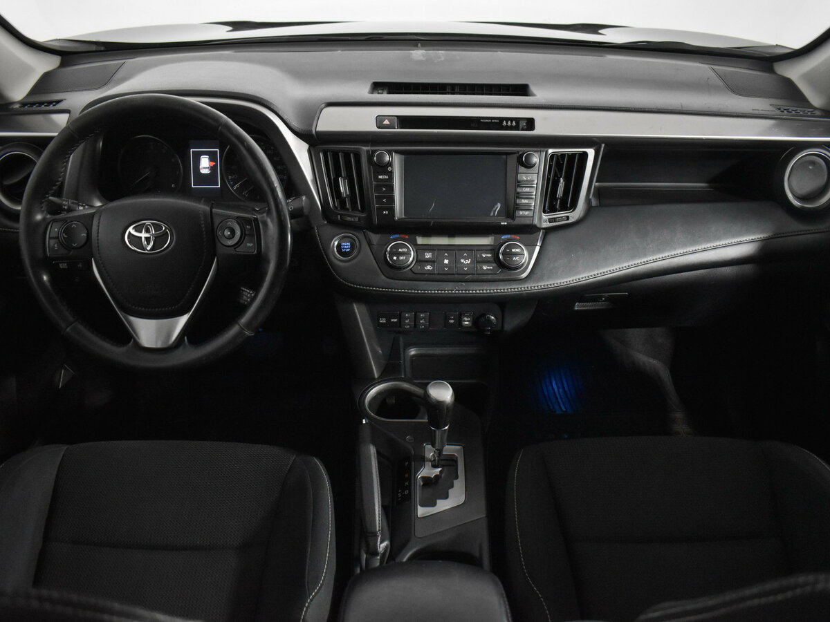 Toyota RAV4 2018 года с пробегом. Фото: #11