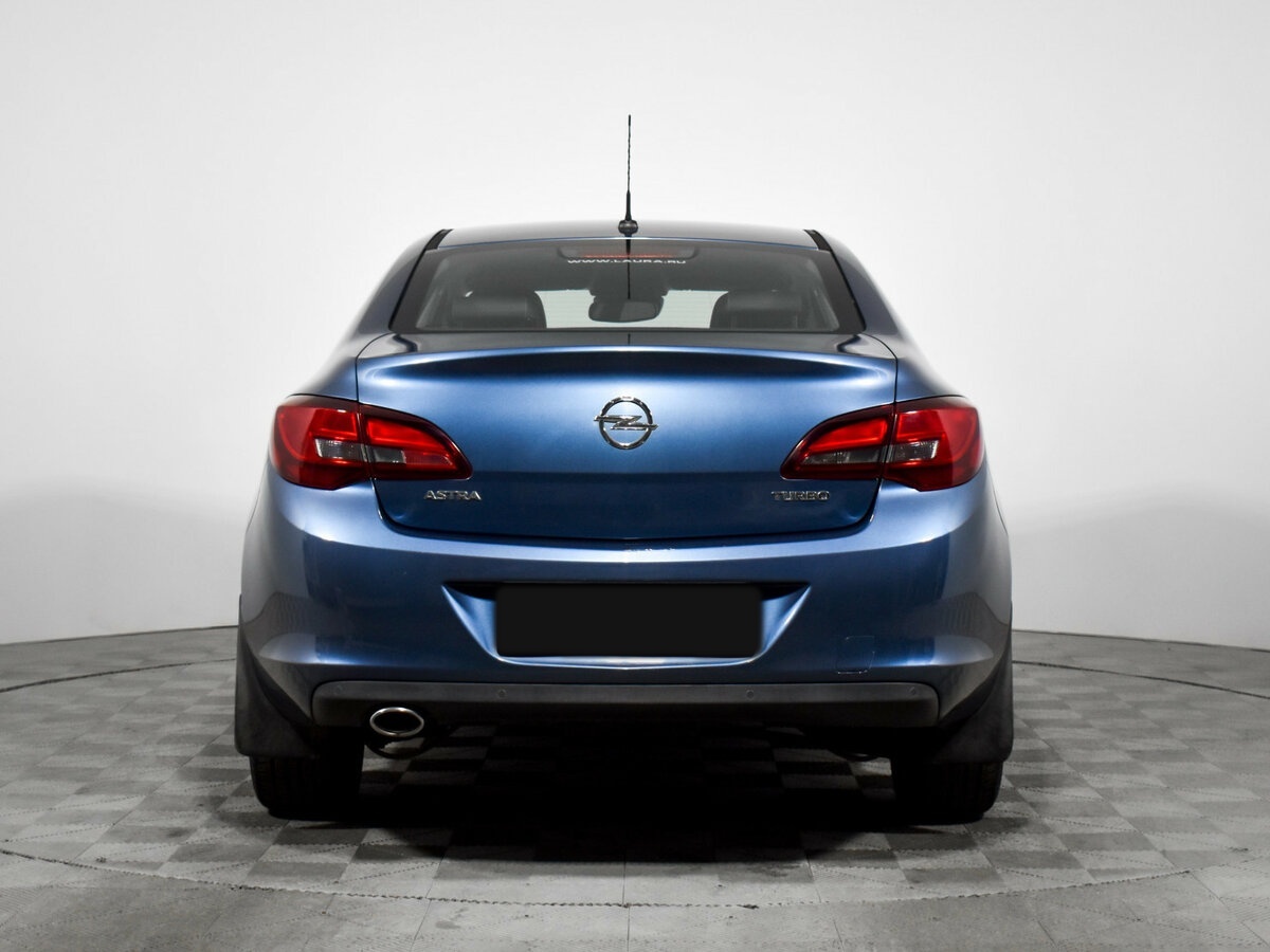 Б/У Опель Астра 2013 года. Фото: #4