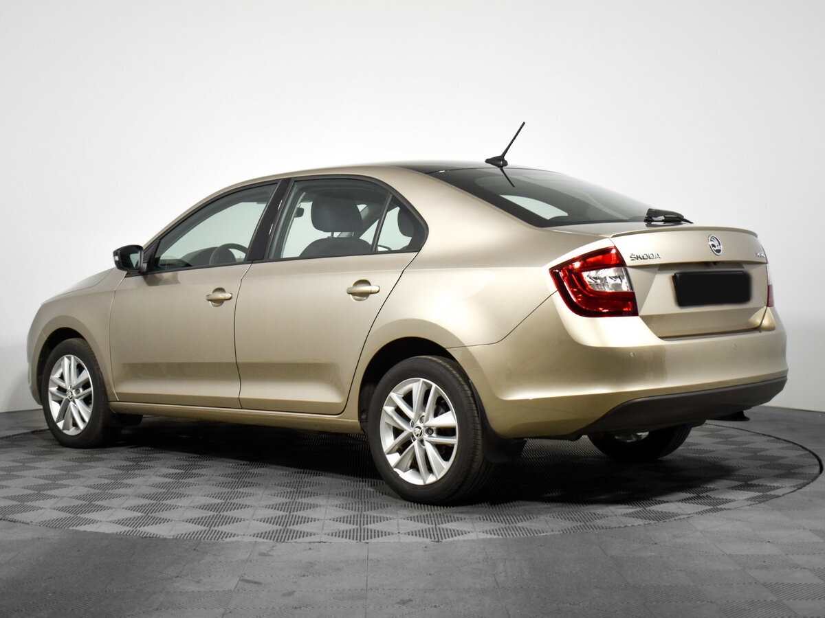 Б/У Шкода Рапид 2019 года. Фото: #6