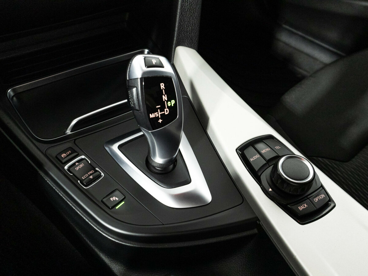 BMW 3 серии 2017 года с пробегом. Фото: #16