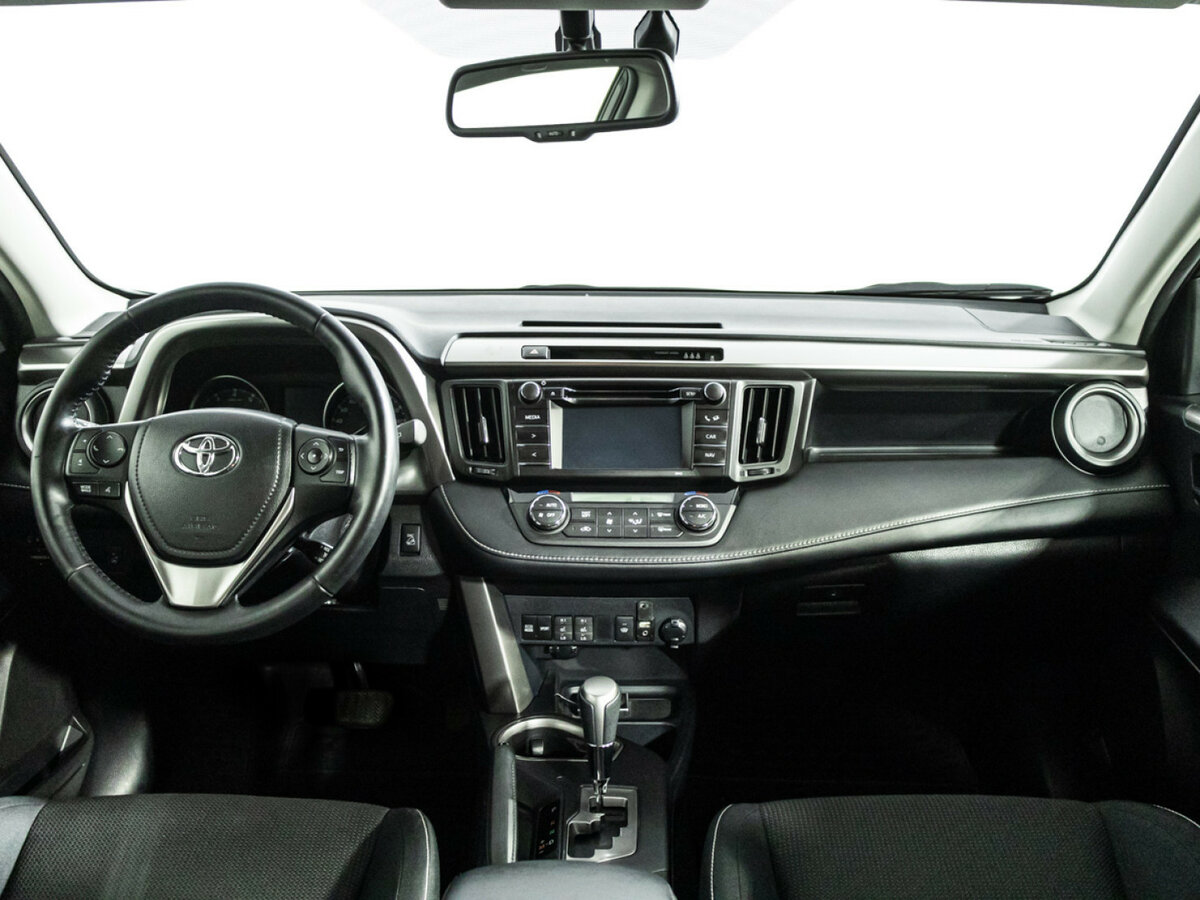 Toyota RAV4 2016 года с пробегом. Фото: #12