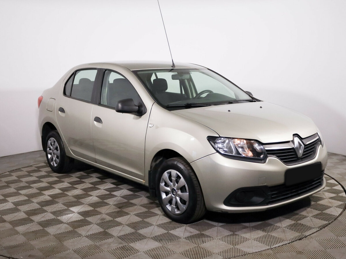 Б/У Рено Логан 2015 года. Фото: #2