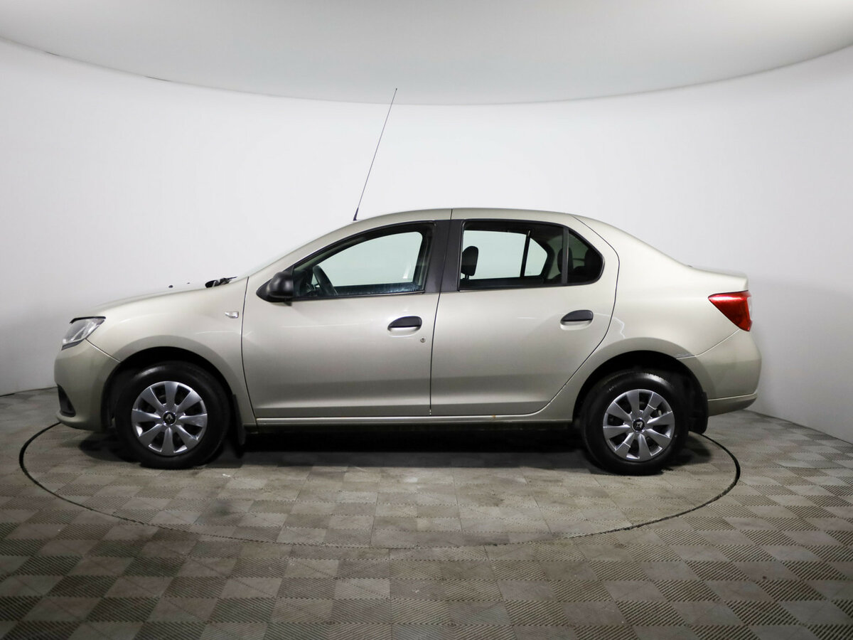 Б/У Рено Логан 2015 года. Фото: #7