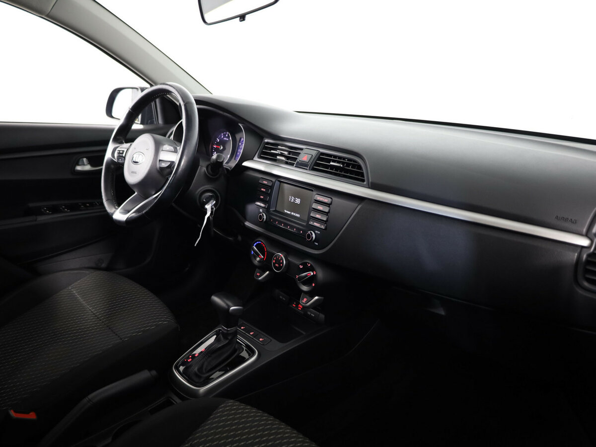 Б/У Киа Рио 2017 года. Фото: #10