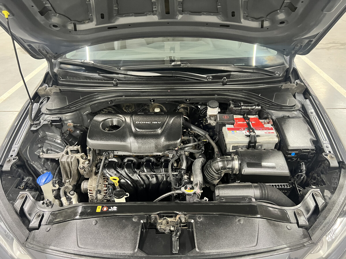 Б/У Хендай Елантра 2016 года. Фото: #8