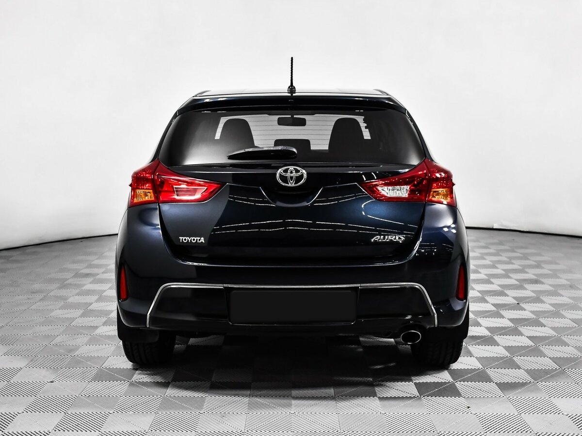 Б/У Тойота Аурис 2014 года. Фото: #5