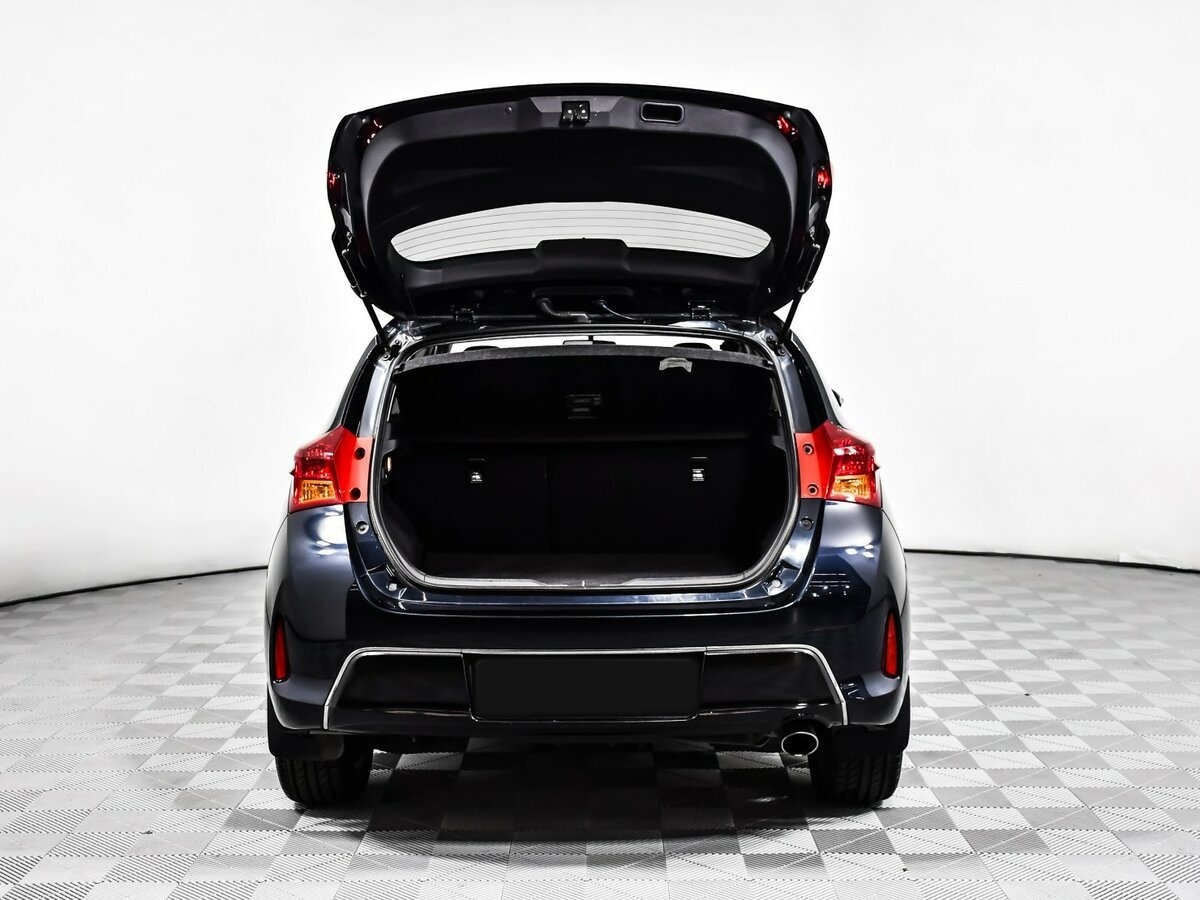 Б/У Тойота Аурис 2014 года. Фото: #14