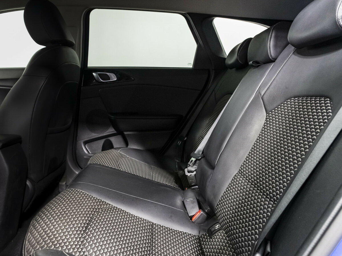 Kia Ceed 2021 года с пробегом. Фото: #7