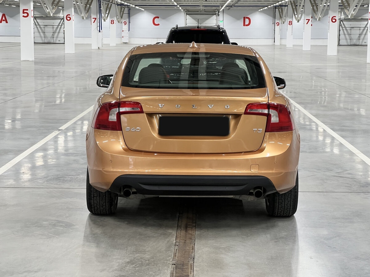 Б/У Вольво С60 2012 года. Фото: #5