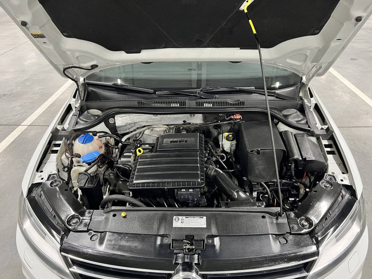 Б/У Фольксваген Джетта 2016 года. Фото: #8