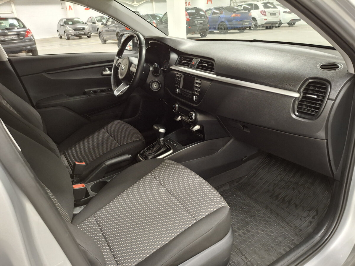 Б/У Киа Рио 2019 года. Фото: #10