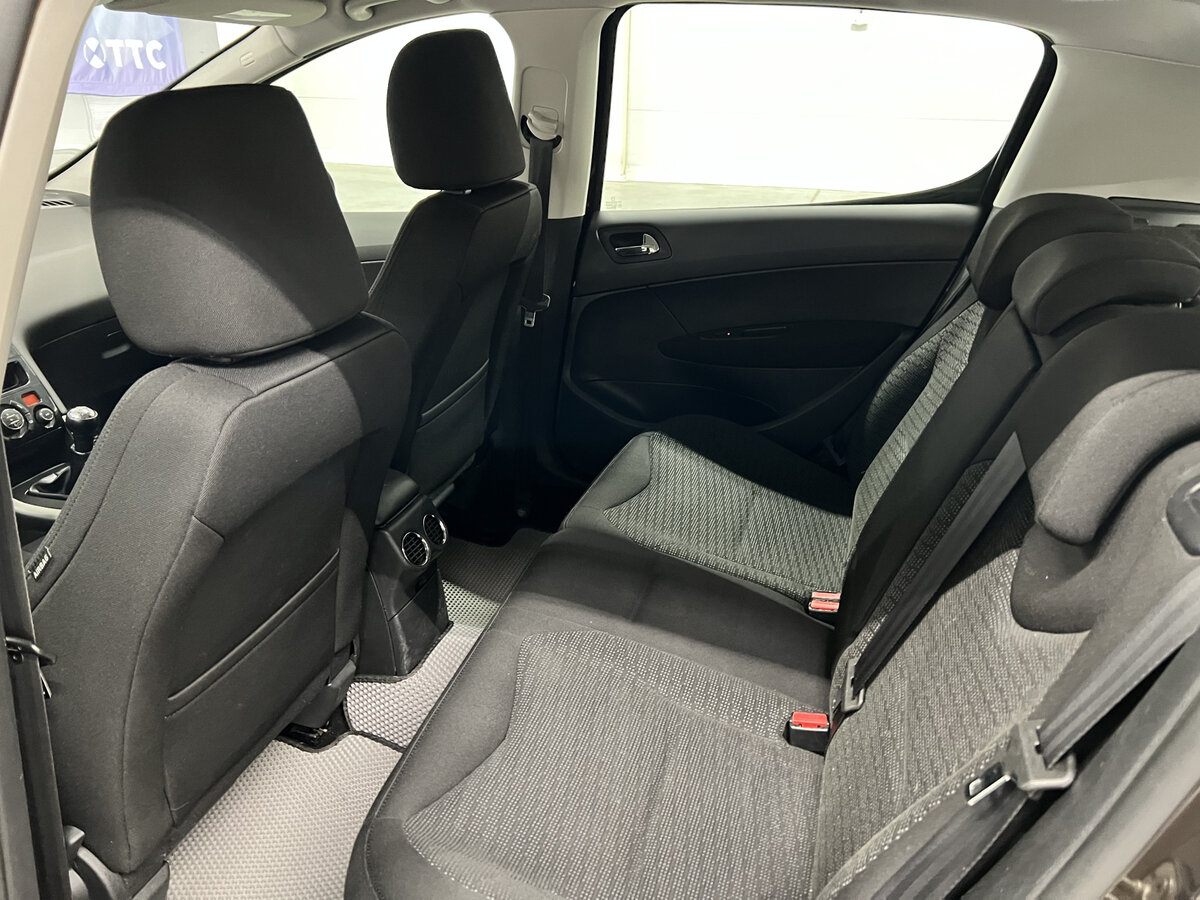 Б/У Пежо 308 2012 года. Фото: #11