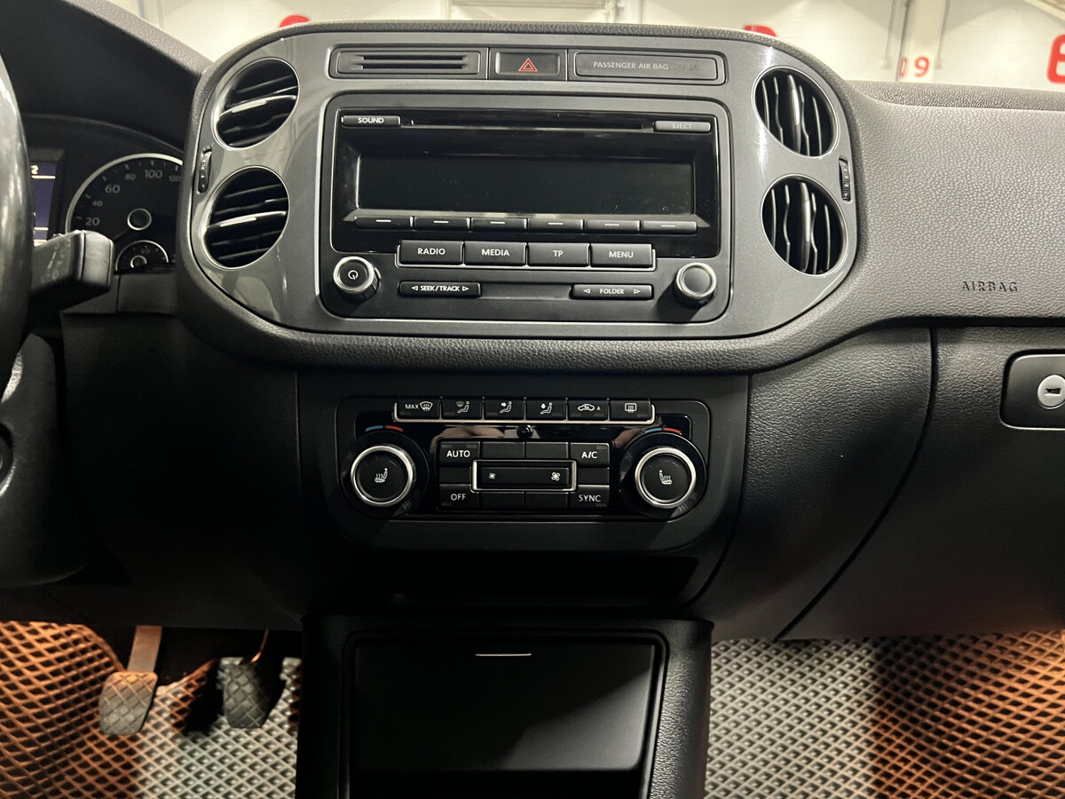 Б/У Фольксваген Тигуан 2014 года. Фото: #14