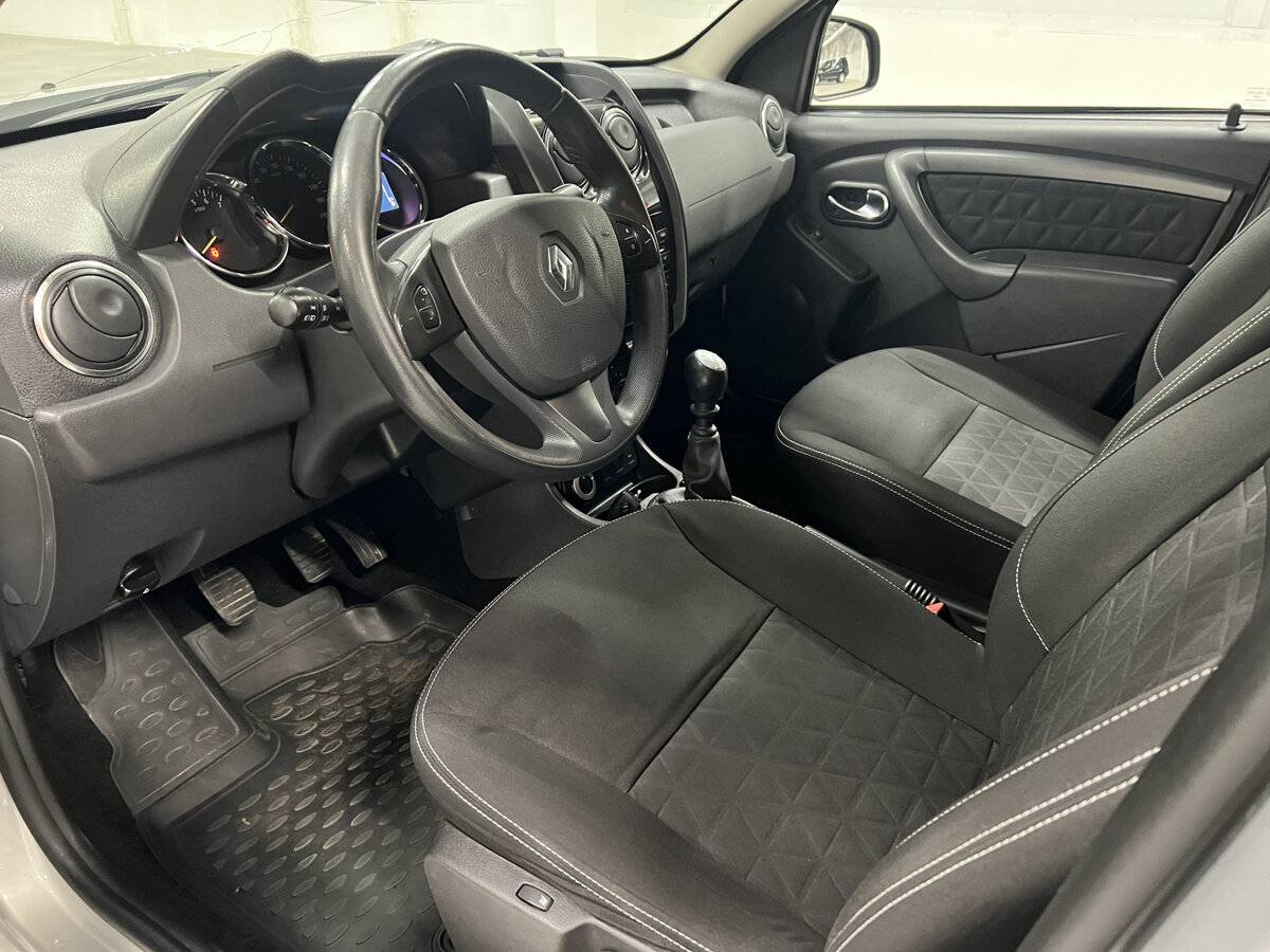 Б/У Рено Дастер 2017 года. Фото: #15