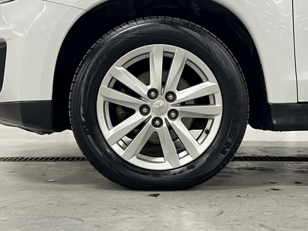 Б/У Митсубиши АС-Икс 2012 года. Фото: #17