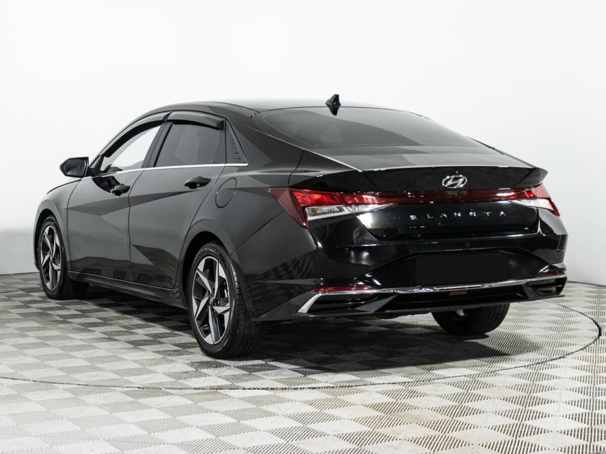 Hyundai Elantra 2023 года с пробегом. Фото: #6