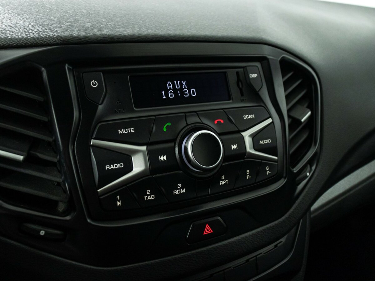 Б/У Лада (ВАЗ) Веста 2020 года. Фото: #13