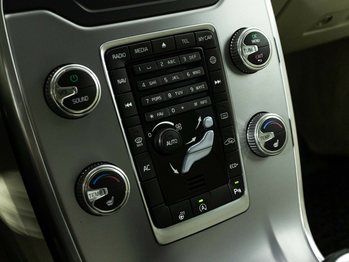 Б/У Вольво С80 2014 года. Фото: #14