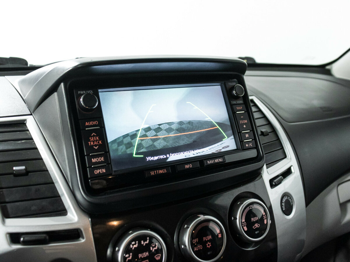 Б/У Митсубиши Паджеро Спорт 2013 года. Фото: #12