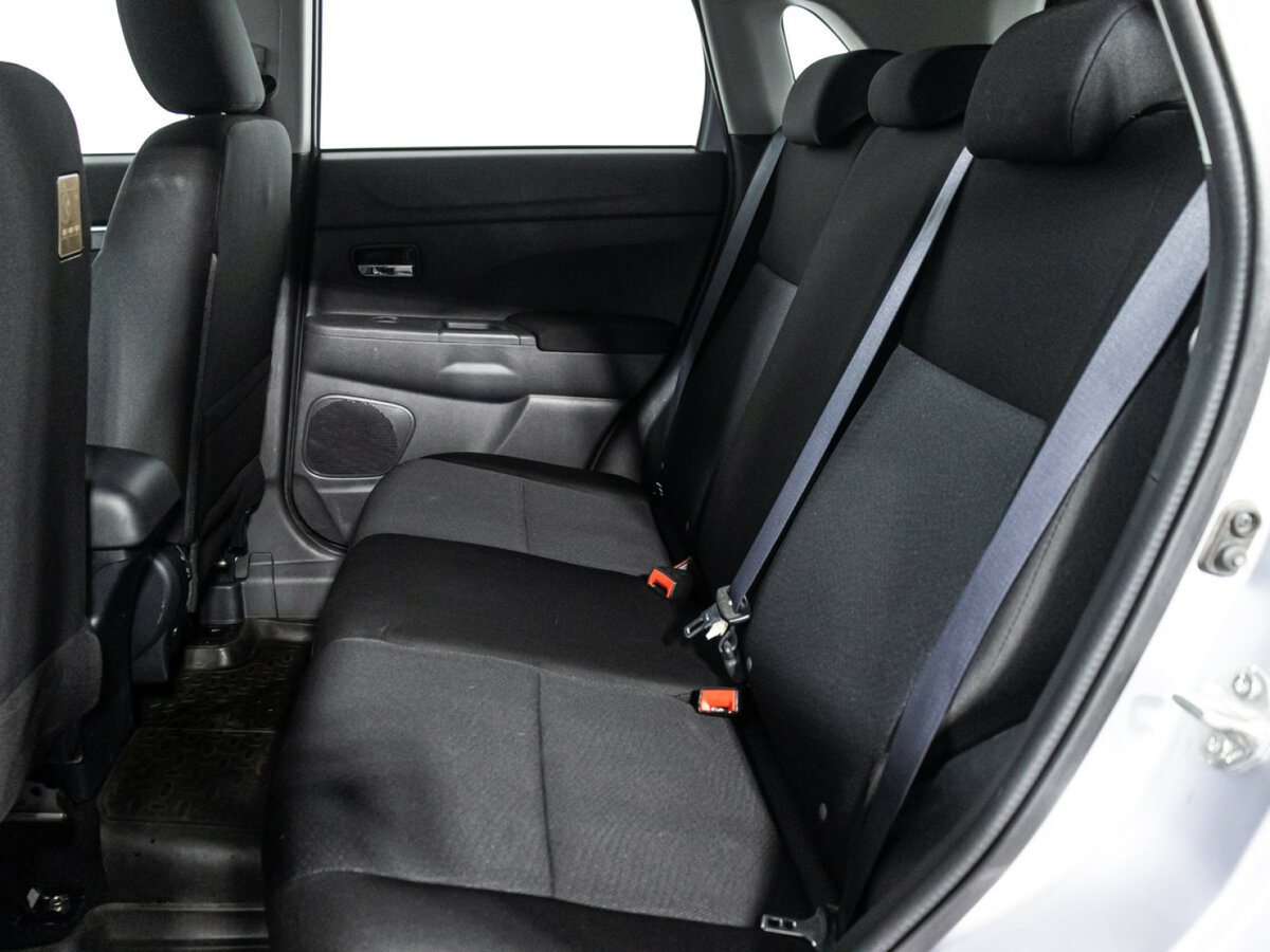 Б/У Митсубиши АС-Икс 2012 года. Фото: #9