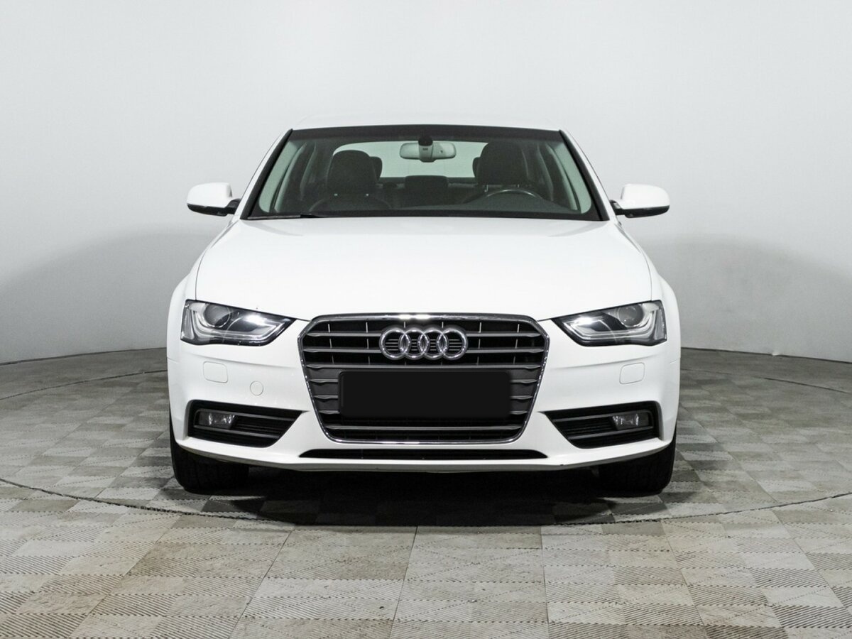 Audi A4 2015 года с пробегом. Фото: #1