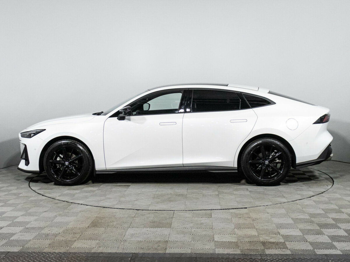 Changan UNI-V 2023 года с пробегом. Фото: #7