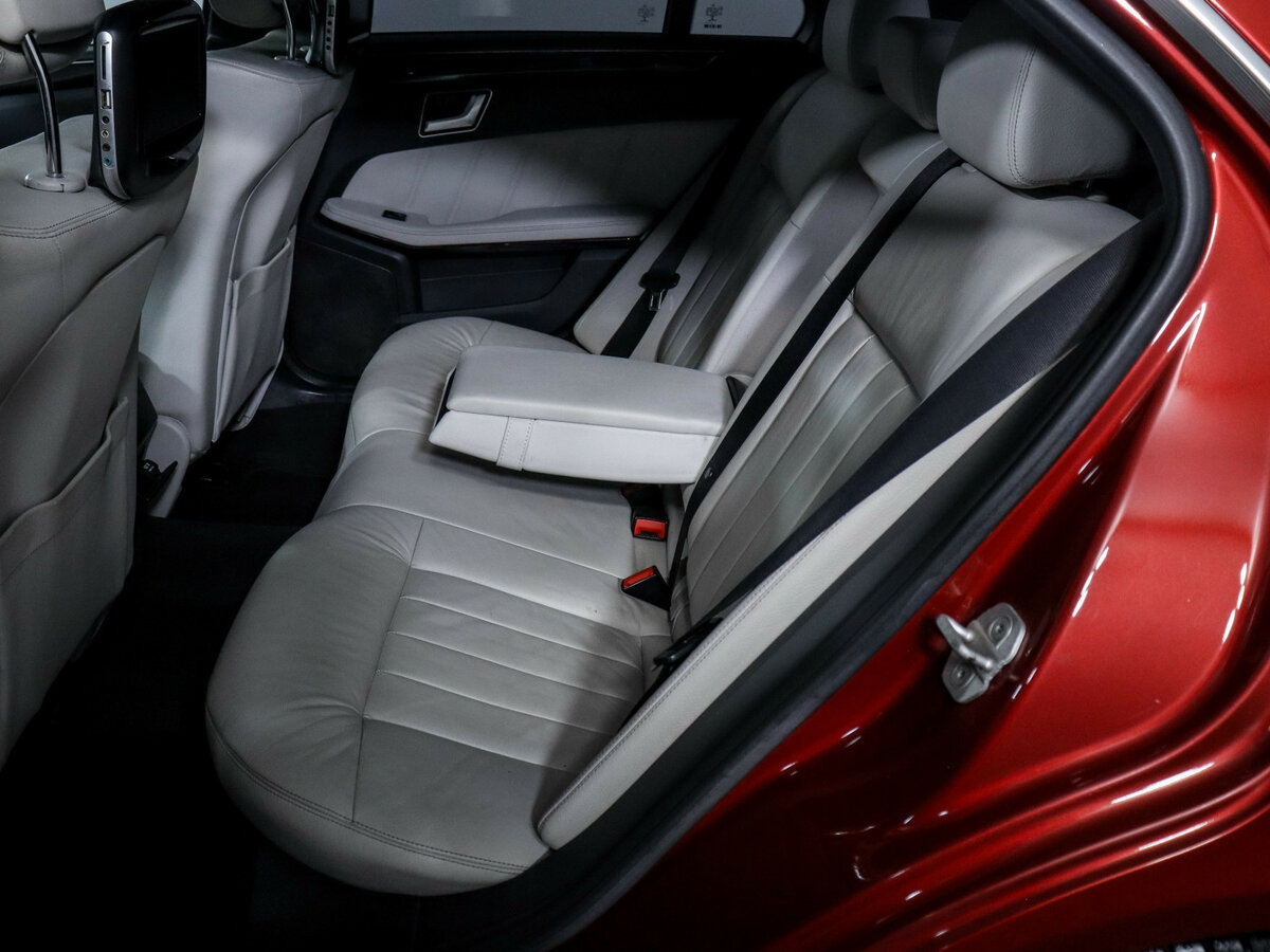 Mercedes-Benz E-Класс 2014 года с пробегом. Фото: #7