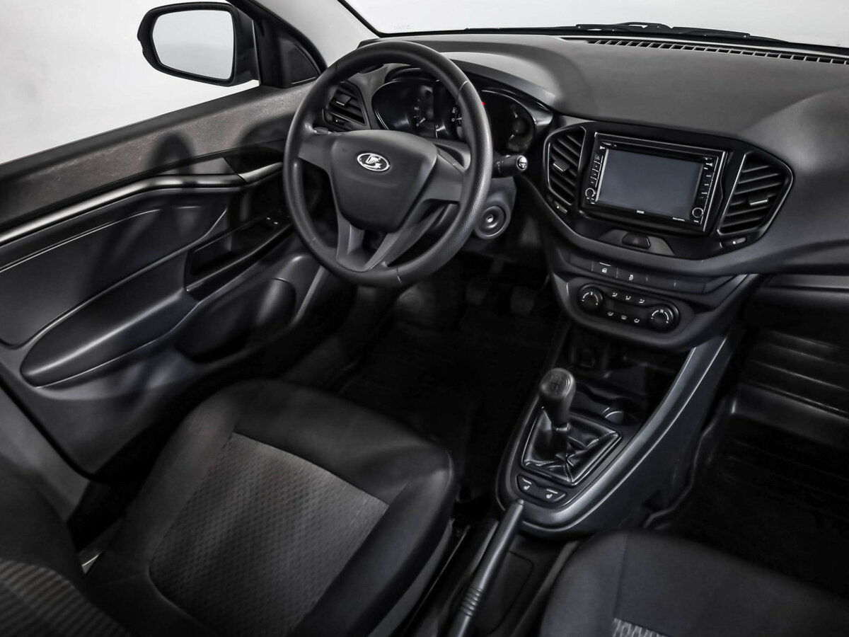 Б/У Лада (ВАЗ) Веста 2018 года. Фото: #6