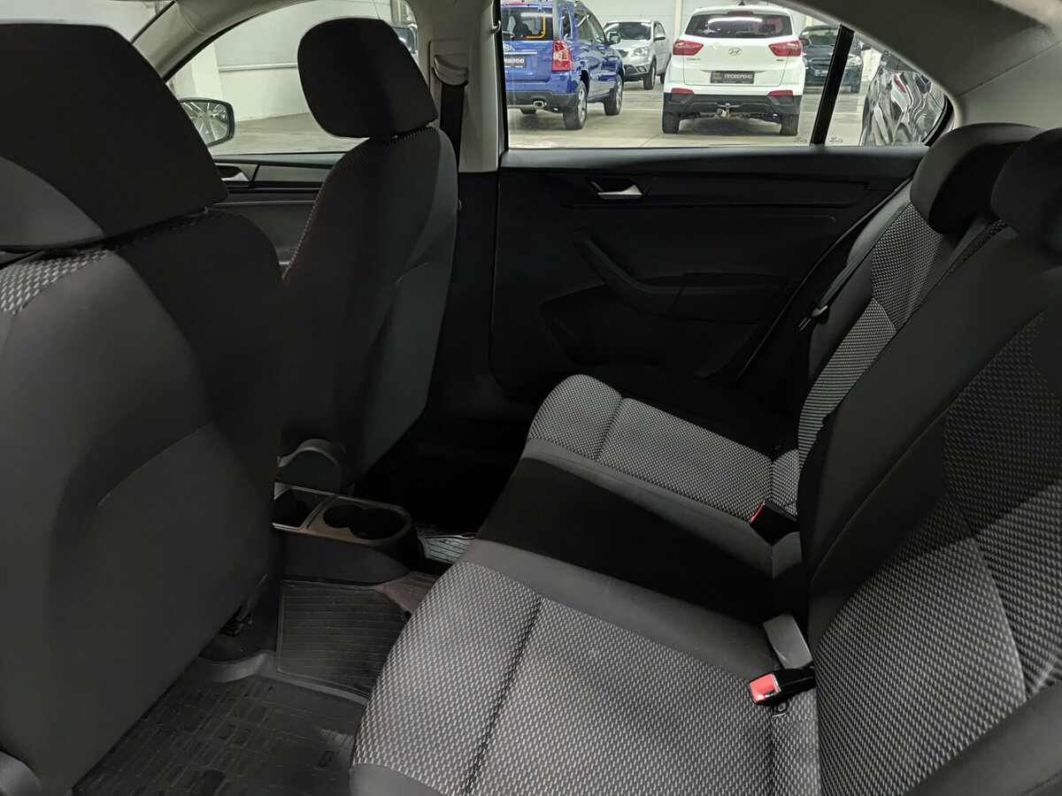 Б/У Фольксваген Поло 2021 года. Фото: #11