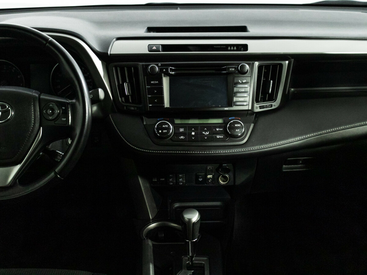 Toyota RAV4 2015 года с пробегом. Фото: #12